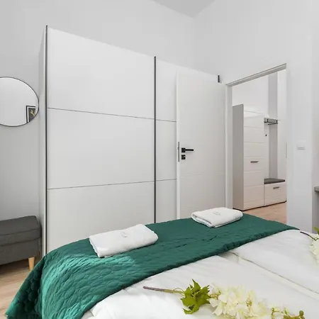 Edmunda Kajdasza Apartment Wroclaw By Renters דירה ורוצלב